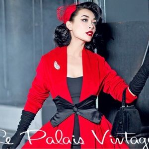 Le Palais Vintage Corset style lace up belt (Size XS)